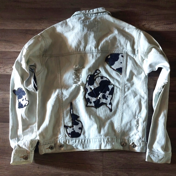 Custom jean jacket, cow custom, size M - Picture 2 of 2